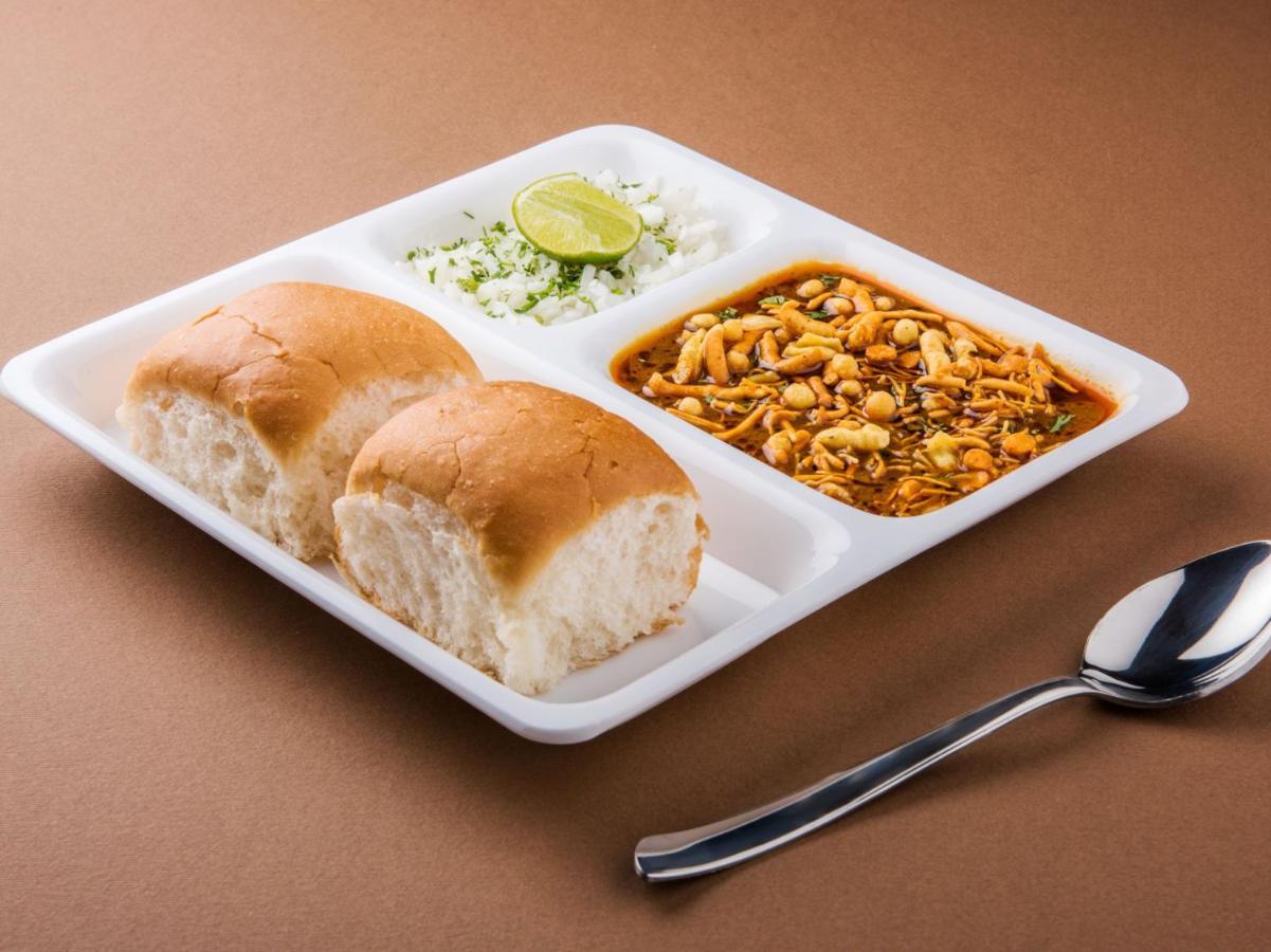 Oyo 49867 Hotel Kalpana Residency Mumbai Luaran gambar