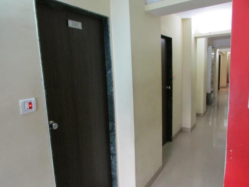 Oyo 49867 Hotel Kalpana Residency Mumbai Luaran gambar